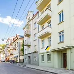Апартаменти On Arkhipenka With Panorama View