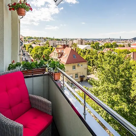 On Arkhipenka With Panorama View דירה