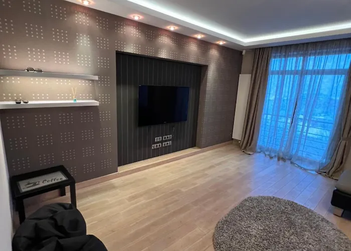 On Arkhipenka With Panorama View Apartament