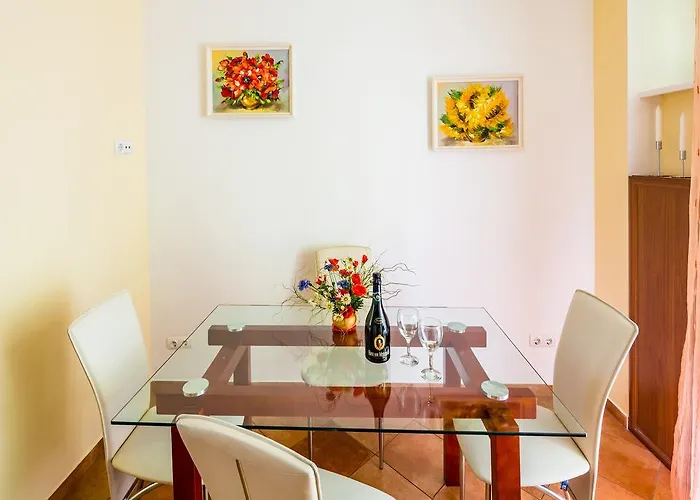 On Arkhipenka With Panorama View Apartament