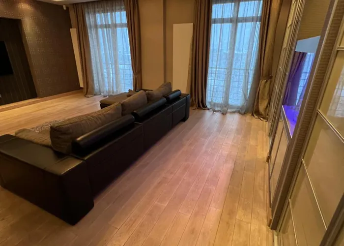 On Arkhipenka With Panorama View Appartement